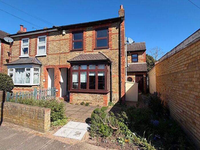 4 Bedroom Semi Detached House For Sale In Wolsey Road, Ashford, TW15