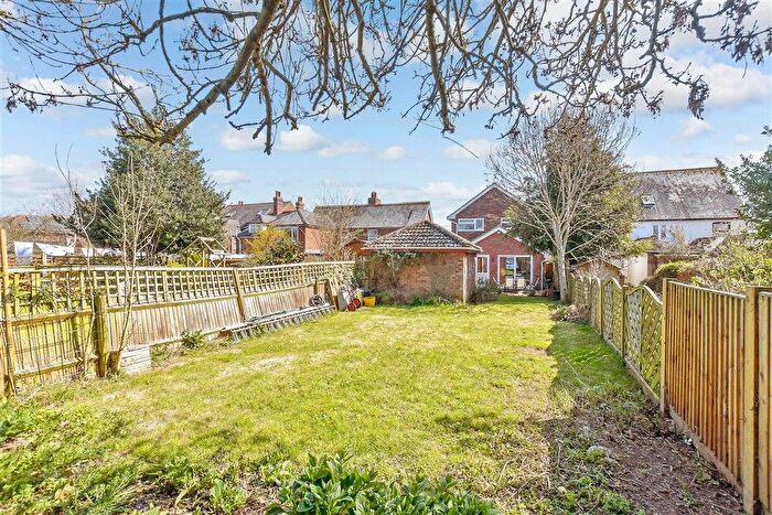 3 Bedroom Detached House For Sale In Jubilee Road, Littlebourne, Canterbury, Kent, CT3