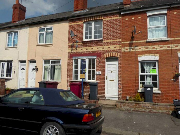 2 Bedroom House To Rent In Wykeham Road, Reading, RG6