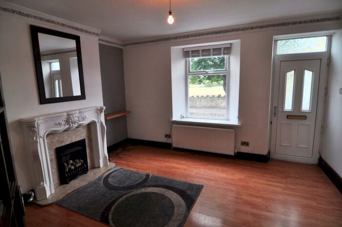 2 Bedroom House To Rent In Tinker Lane, Hoyland, S74