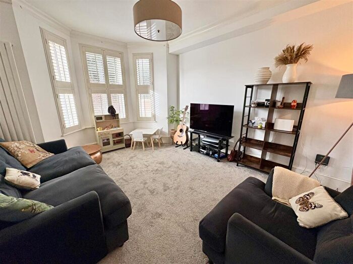 2 Bedroom Terraced House To Rent In Willingdon Road, Eastbourne, BN21