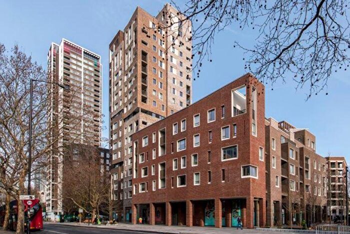 2 Bedroom Apartment To Rent In Walworth Square, London, SE17