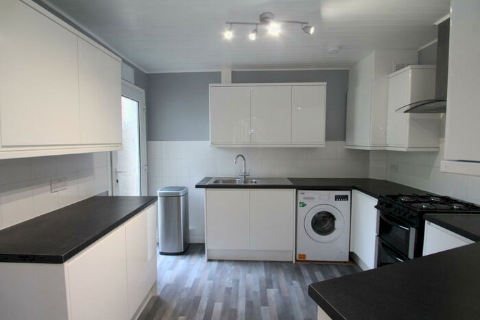 2 Bedroom House To Rent In Buxton Road, Thornton Heath, CR7