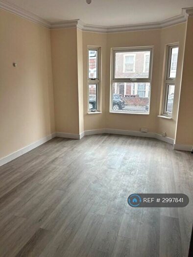 Studio To Rent In Waylen Street, Reading, RG1