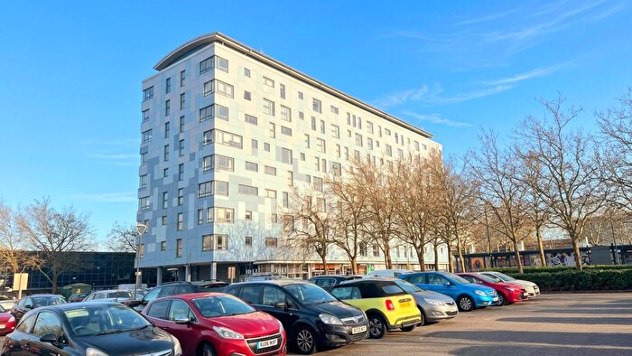 1 Bedroom Apartment For Sale In Stephenson House, Wetherburn Court, Bletchley, Milton Keynes, MK2