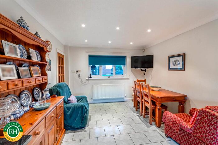 4 Bedroom Detached House For Sale In Station Road, Arksey, Doncaster, DN5