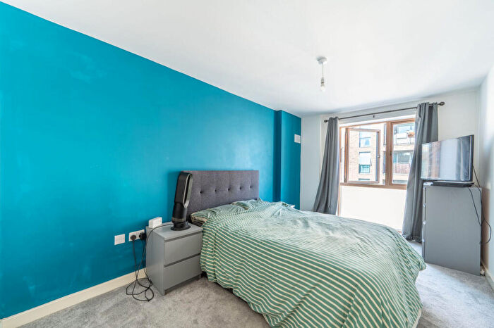 2 Bedroom Flat For Sale In Carlyon Road, Alperton, Wembley, HA0