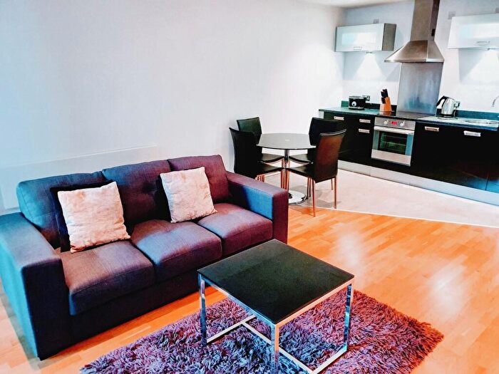 1 Bedroom Flat To Rent In Gateway East, Marsh Lane, Leeds, LS9