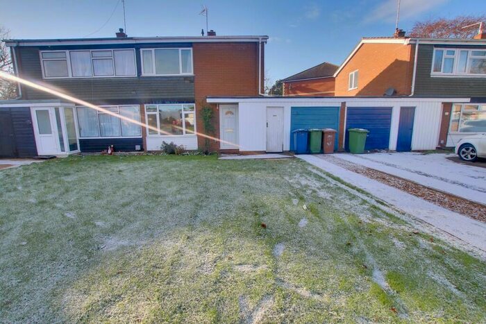 3 Bedroom Semi-Detached House To Rent In Elwyn Court, March, PE15