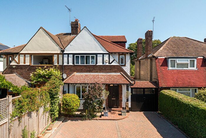 4 Bedroom Semi-Detached House For Sale In Kidbrooke Park Road, London, SE3