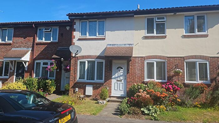 2 Bedroom Terraced House To Rent In Pytchley Close, Luton, LU2