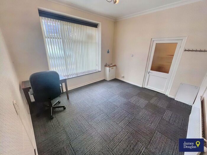 Commercial Property To Rent In Gelliwastad Road, CF37