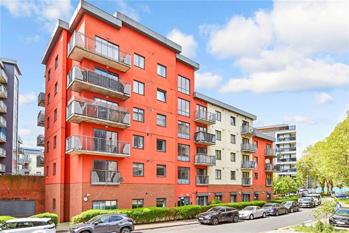2 Bedroom Flat For Sale In Spring Place, Barking, Essex, IG11