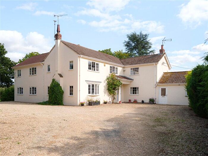 6 Bedroom Detached House For Sale In Clench Common, Marlborough, SN8