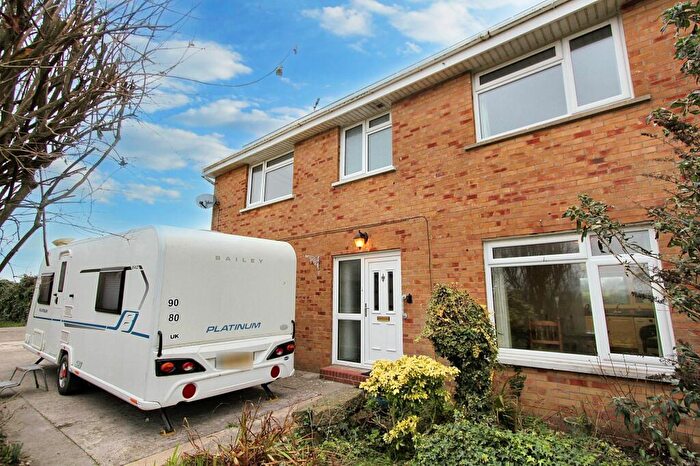 4 Bedroom Semi-Detached House For Sale In Castleton Road, St. Athan, CF62