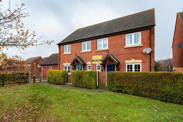 3 Bedroom Semi Detached House For Sale In Kings Manor, Coningsby, Lincoln, LN4