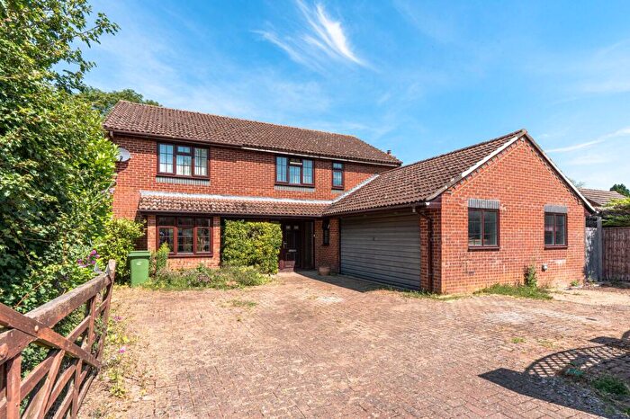 4 Bedroom Detached House For Sale In Castle Street, Steventon, OX13