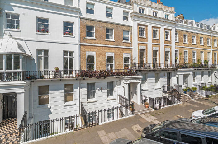 1 Bedroom Flat For Sale In Sussex Square, Brighton, East Sussex, BN2