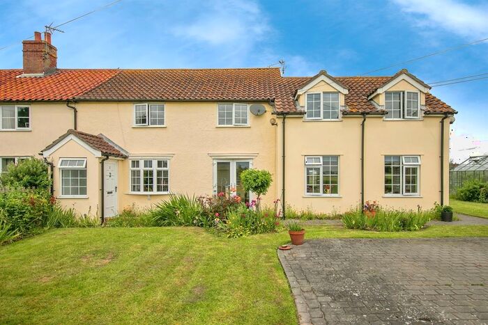 4 Bedroom Semi-Detached House For Sale In Boot Drift Cottages, Shotley, Ipswich, IP9