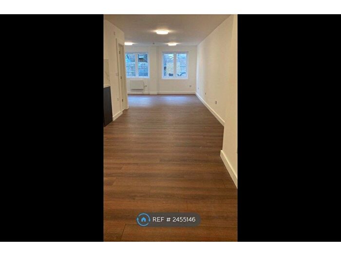 1 Bedroom Flat To Rent In High Street, Grays, RM17