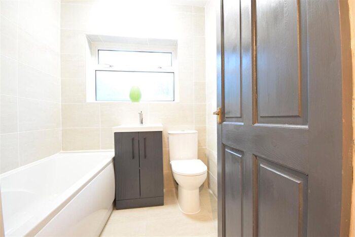 3 Bedroom Terraced House For Sale In Livingstone Street, Norwich, NR2