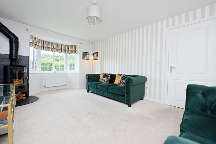 5 Bedroom Detached House For Sale In Yarnfield Parkway, Yarnfield, Stone, ST15 - Photo 3