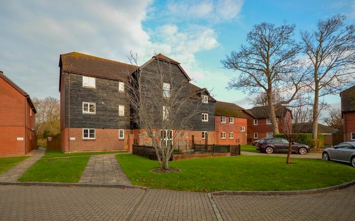 2 Bedroom Flat To Rent In Broadbridge Mill, Old Bridge Road, Bosham PO18