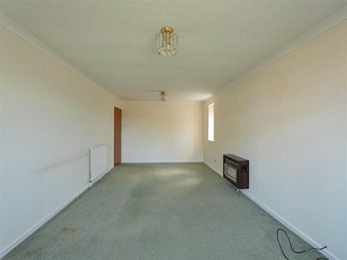 2 Bedroom Detached Bungalow For Sale In Barley View, Wigginton, York, YO32