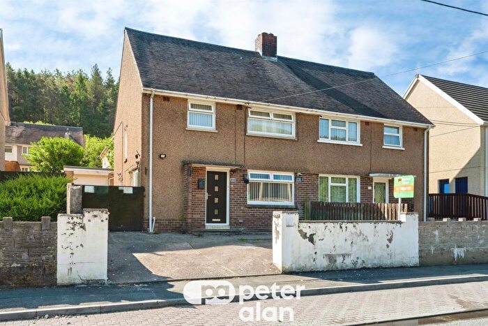 3 Bedroom Semi-Detached House For Sale In Dan-Y-Coed, Tonmawr, Port Talbot, SA12