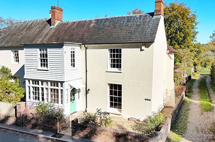 3 Bedroom Semi-detached House For Sale In Dippenhall Street, Crondall, Farnham, Hampshire, GU10