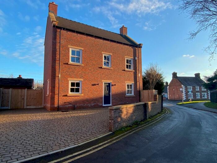 4 Bedroom Property To Rent In Watt Place, Cheadle, Stoke-On-Trent, ST10