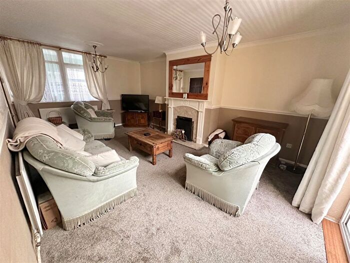 3 Bedroom Terraced House For Sale In Chepstow Avenue, Sale, M33