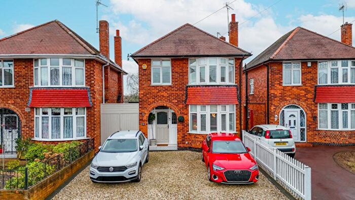 3 Bedroom Detached House For Sale In St. Austell Drive, Nottingham, Nottinghamshire, NG11