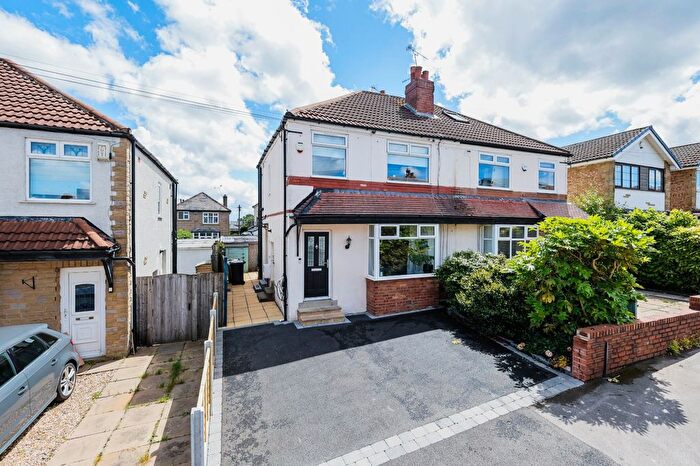 2 Bedroom Semi-Detached House For Sale In Merton Avenue, Farsley, Pudsey, West Yorkshire, LS28