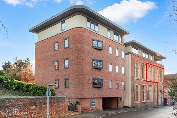 3 Bedroom Flat For Sale In Apartment, Rectory Place, Wylds Lane, Worcester., WR5
