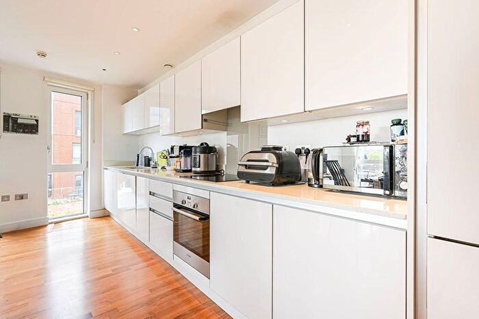 3 Bedroom Flat For Sale In Bellville House, Greenwich, London, SE10