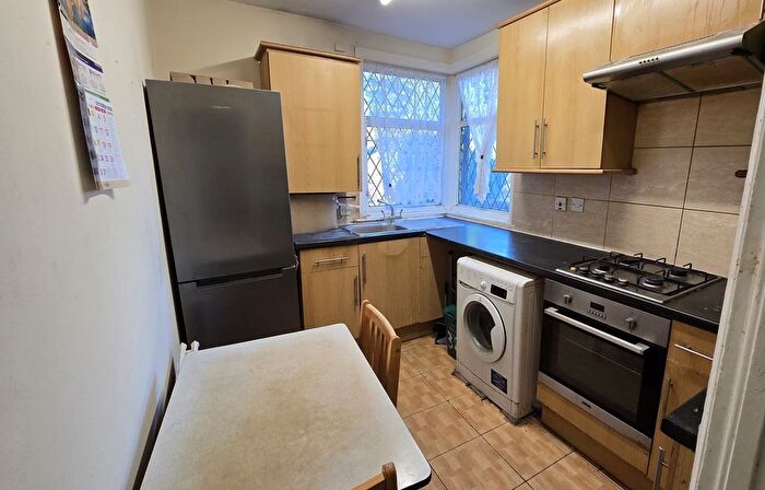 2 Bedroom Flat To Rent In Wembley Park Drive, Wembley, HA9