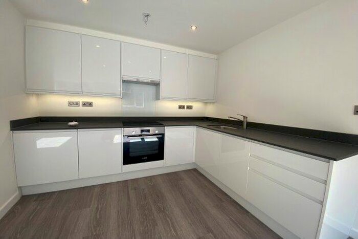 1 Bedroom Flat To Rent In Ashley Road, Altrincham, WA14