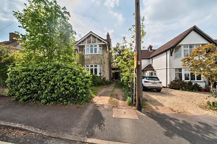 3 Bedroom Semi-Detached House To Rent In Ash Grove, Headington, OX3