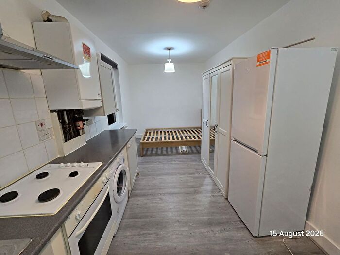 Studio To Rent In Lorne Road, Wealdstone, HA3