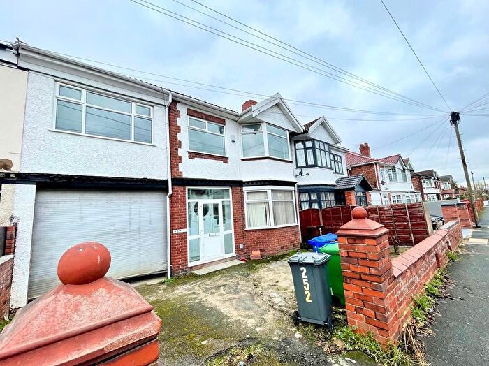 4 Bedroom Semi Detached House To Rent In Manley Road, Manchester, M21