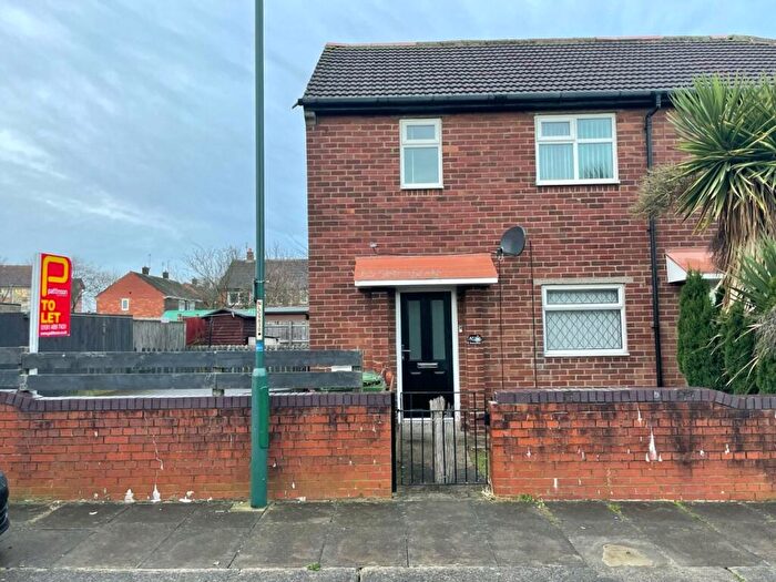 3 Bedroom Flat To Rent In Hautmont Road, Hebburn, Tyne And Wear, NE31