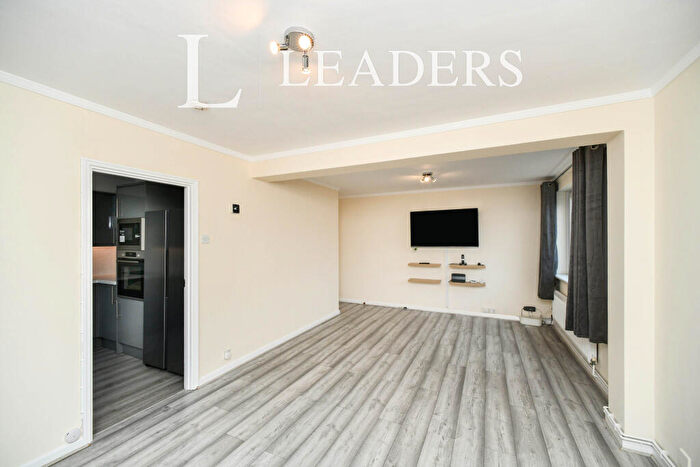 2 Bedroom Apartment To Rent In Coombe Lea, Grand Avenue Hove, BN3