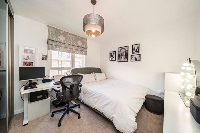 1 Bedroom Flat For Sale In Bollo Bridge Road, London, W3
