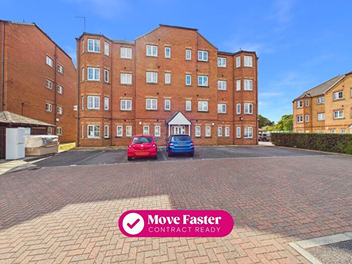 2 Bedroom Flat For Sale In Chandlers Court, Kingston Upon Hull, HU9