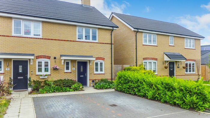 2 Bedroom End Of Terrace House To Rent In Barley Close, Longwick, HP27