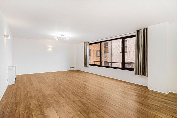 2 Bedroom Flat To Rent In Piccadilly, Shepherd Market, W1J