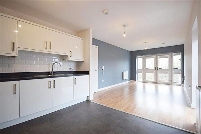 2 Bedroom Flat To Rent In Mellor Road, Cheadle Hulme, Cheadle, SK8