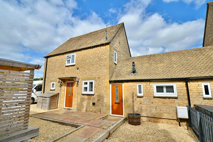2 Bedroom End Of Terrace House For Sale In Coronation Close, Chipping Campden, GL55