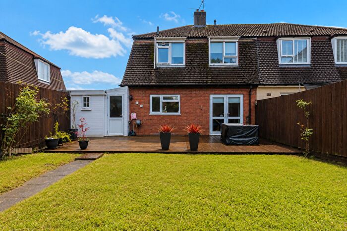 3 Bedroom Semi-Detached House For Sale In Wordsworth Road, Newport, NP19